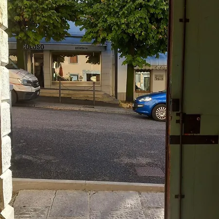 Otto House Short With Style *