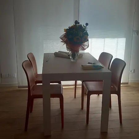 Otto House Short With Style Appartement