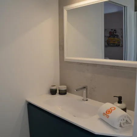 Otto House Short With Style *